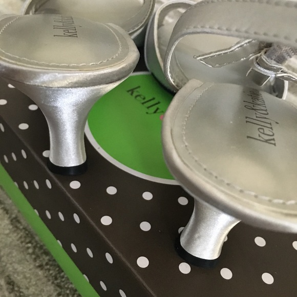 Worn once/kelly&kate Mindy silver heels-Sz 9.5 - Picture 4 of 4